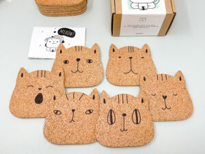 Kork bordskånere (6 stk.) med søde katte – PepMelon Cutes Bordskånere