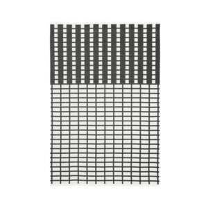 KRISTINA DAM STUDIO Contemporary plaid - offwhite og sort bomuld (180x130)