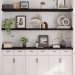 vidaXL væghylde 180x40x(2-4) cm behandlet massivt egetræ mørkebrun - Kategori: Egetræshylder til hjemmet 4 vidaXL væghylde 180x40x(2-4) cm behandlet massivt egetræ mørkebrun